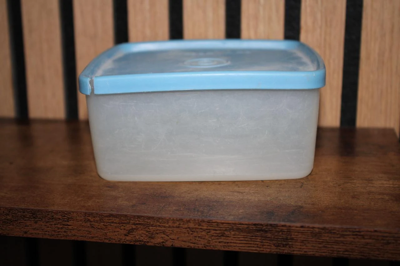 Caixa de armazenamento com tampa Tupperware – photo 4